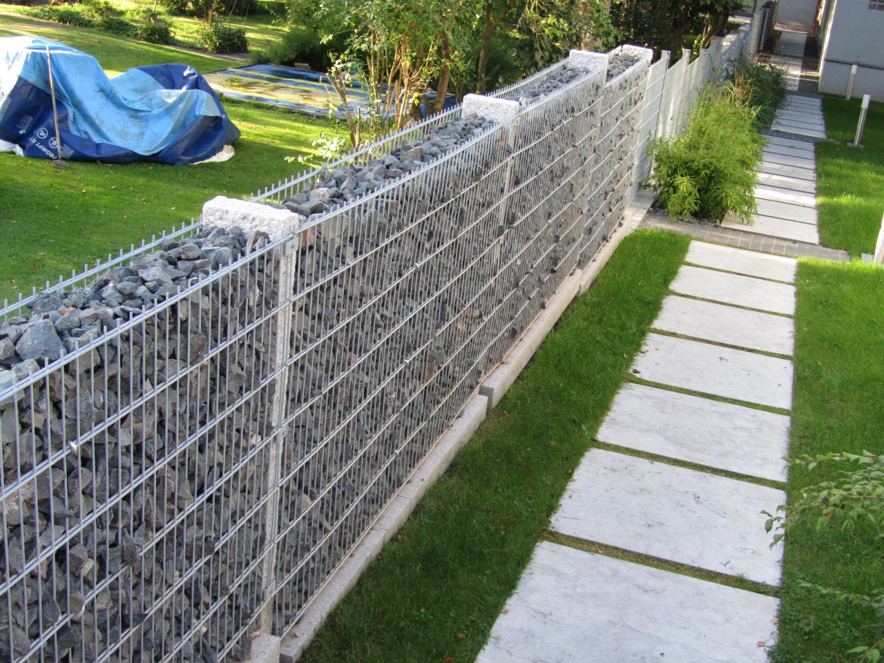 clôture avec gabion et pierre