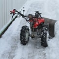 Déneigement largeur 1m00 pour trottoir et allée.